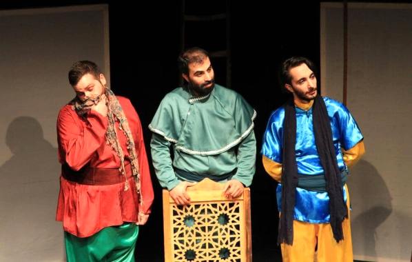 نمایش مضحکه تلخک نمایش مضحکه تلخک