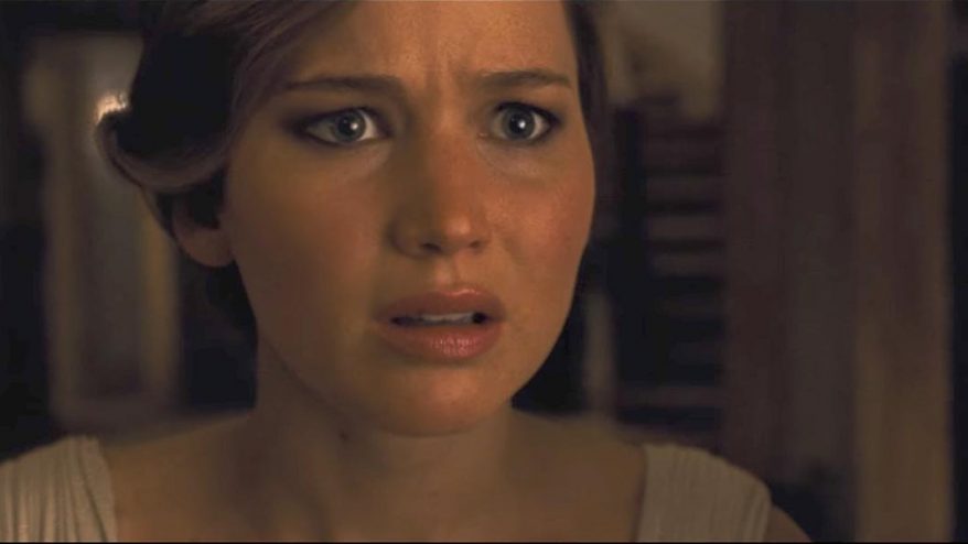 جنیفر لاورنس در فیلم مادر